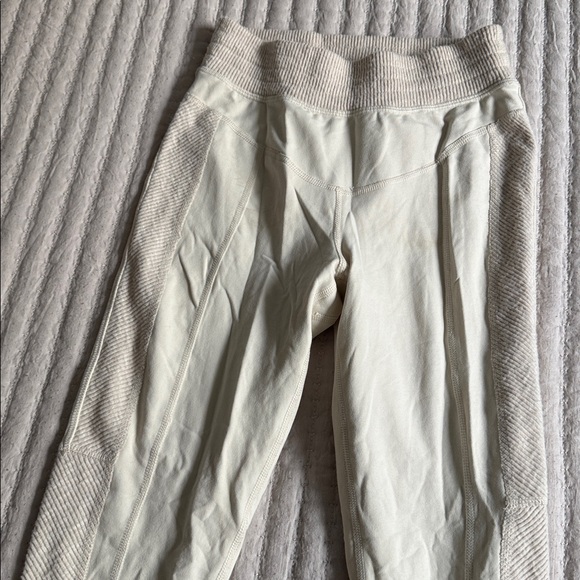 FP Movement Base Layer Bottom - Picture 2 of 7